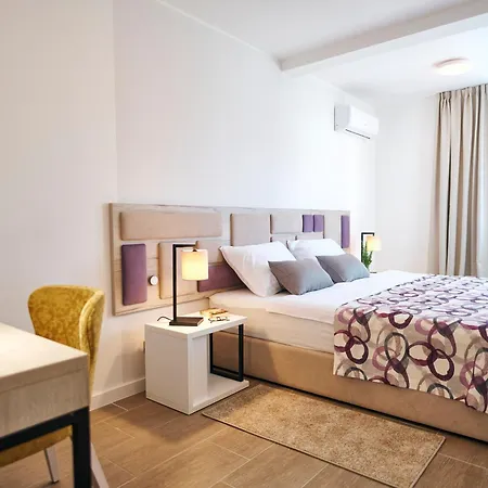 Arancini Aparthotel